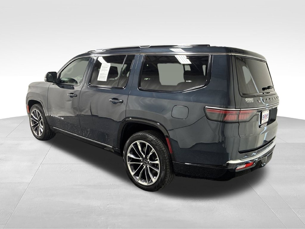 Used 2025 Jeep Wagoneer Series III w/ Premium Group I AWD/4WD image 8