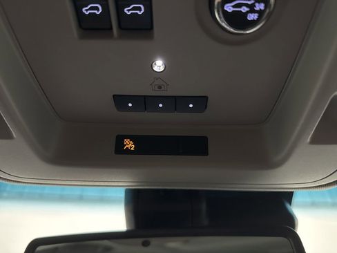 Used 2018 Chevrolet Tahoe Premier image 52