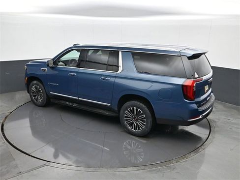 New 2026 GMC Yukon XL Elevation image 20