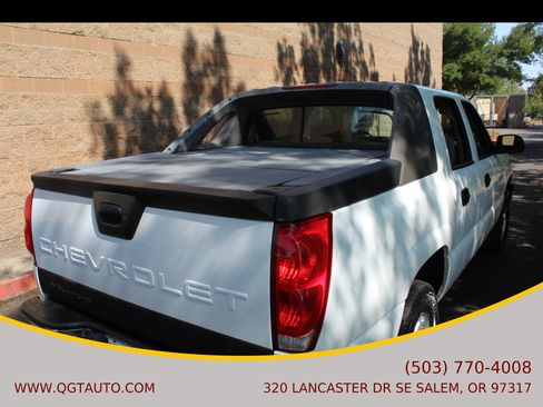 Used 2006 Chevrolet Avalanche LS image 16