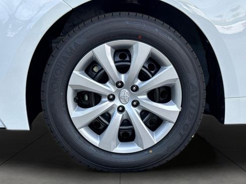 New 2026 Toyota Corolla LE image 31