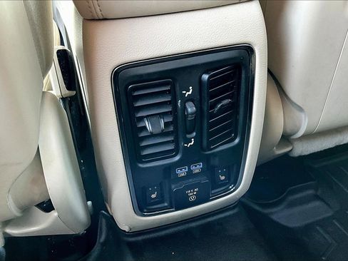 Used 2020 Jeep Grand Cherokee Limited w/ Luxury Group II AWD/4WD image 10