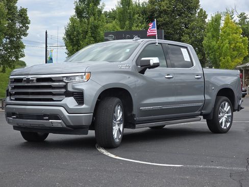 Used 2024 Chevrolet Silverado 1500 High Country AWD/4WD image 26