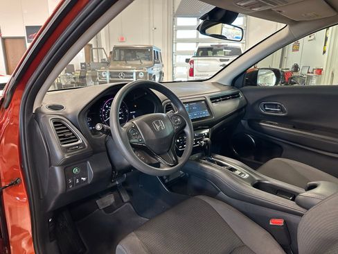Used 2019 Honda HR-V EX image 14