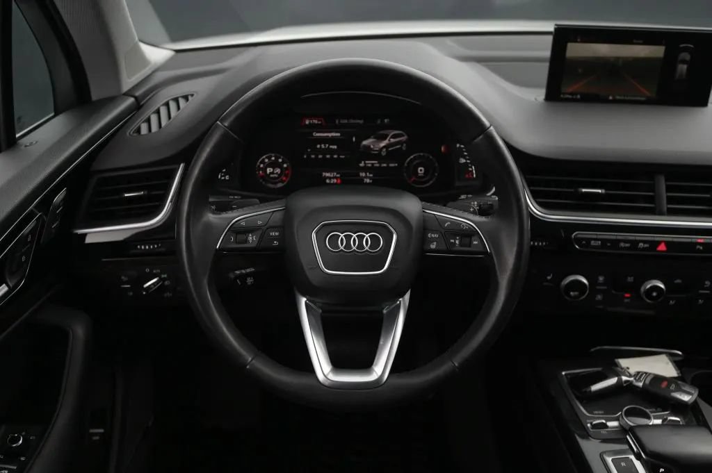 Used 2018 Audi Q7 3.0T Premium Plus w/ Premium Plus Package AWD/4WD image 37