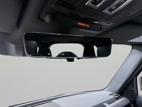 New 2026 Land Rover Defender 110 S image 10