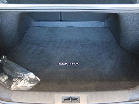 Used 2024 Nissan Sentra SV FWD image 16