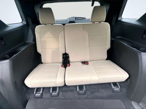 Used 2022 Chevrolet Traverse LS image 24