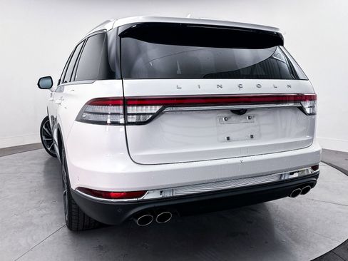 Used 2022 Lincoln Aviator Reserve w/ Equipment Group 201A AWD/4WD image 11
