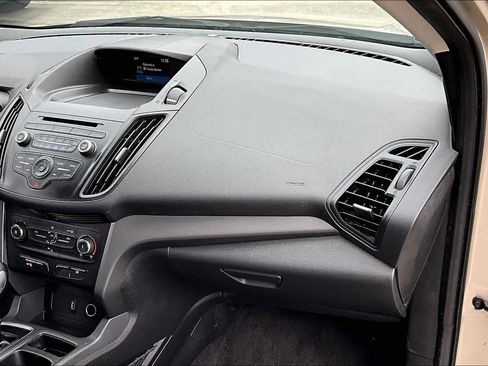 Used 2018 Ford Escape S image 16