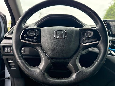 Used 2024 Honda Odyssey Elite image 7