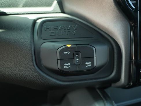 New 2026 RAM 2500 Laramie AWD/4WD image 33