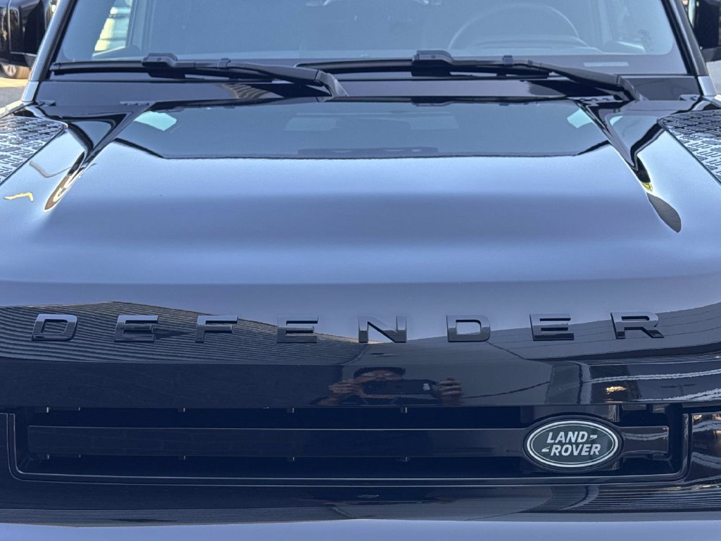 Certified 2024 Land Rover Defender 130 X AWD/4WD image 10