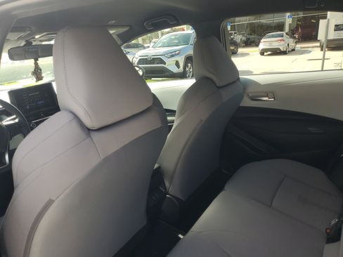 Used 2024 Toyota Corolla SE image 12