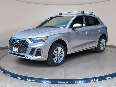Used 2023 Audi Q5 2.0T Premium w/ Convenience Package AWD/4WD image 1
