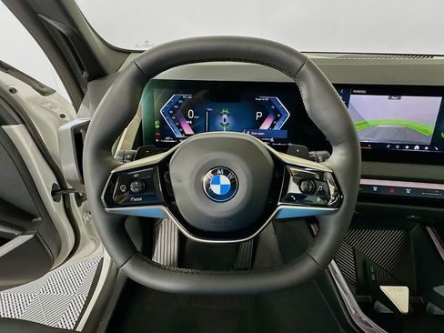 Used 2025 BMW X3 xDrive30i w/ Convenience Package AWD/4WD image 11