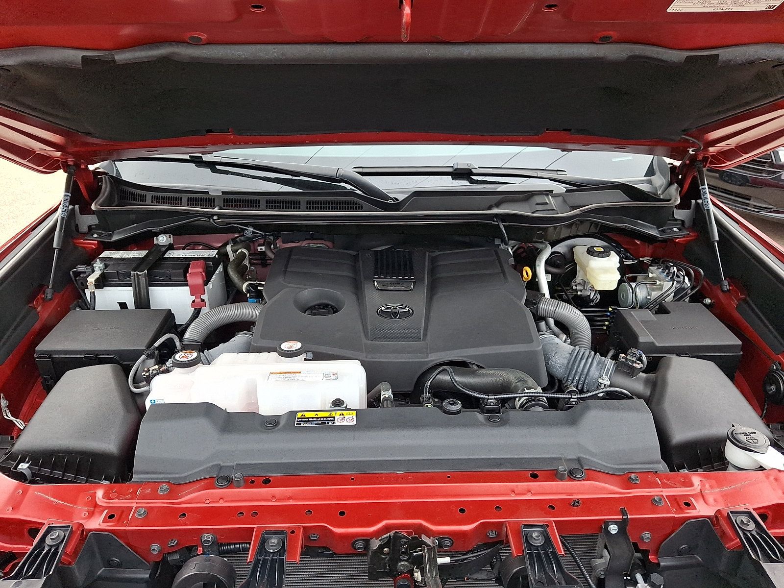 Used 2024 Toyota Tundra Limited AWD/4WD image 29