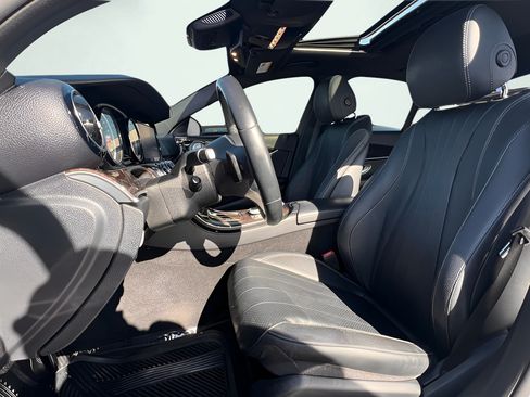 Used 2019 Mercedes-Benz E 300 image 17