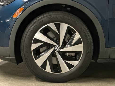 Used 2023 Volkswagen ID.4 Pro RWD image 25