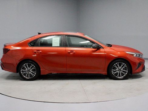 Used 2022 Kia Forte GT-Line w/ GT-Line Premium Package image 12