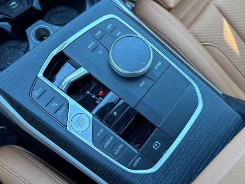 Used 2025 BMW 330i xDrive Sedan AWD/4WD image 10