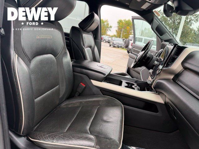Used 2019 RAM 1500 Laramie AWD/4WD image 38