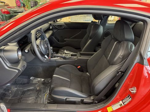 New 2025 Toyota GR86 Premium w/ Performance Package RWD image 5