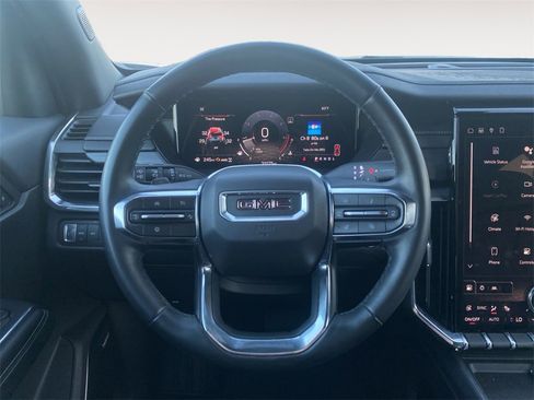 Used 2024 GMC Acadia Elevation image 19