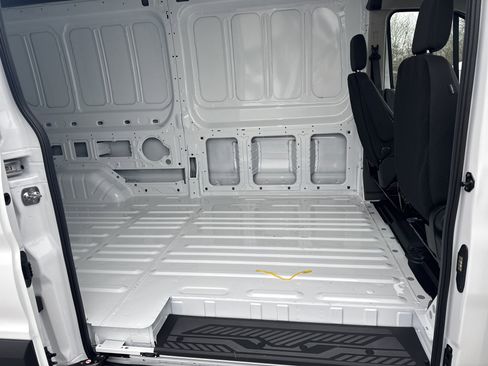 New 2026 Ford Transit 250 148 Medium Roof image 15