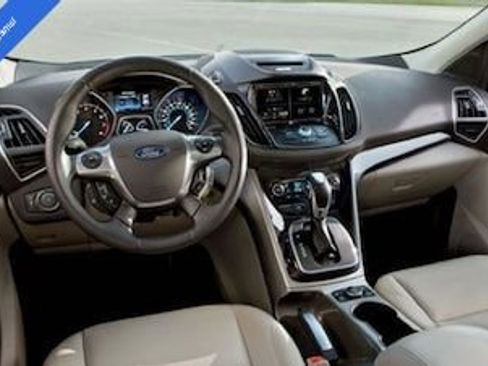 Used 2015 Ford Escape SE image 11