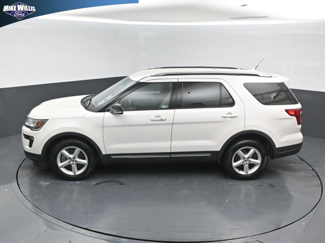 Certified 2019 Ford Explorer XLT w/ Equipment Group 202A FWD image 12