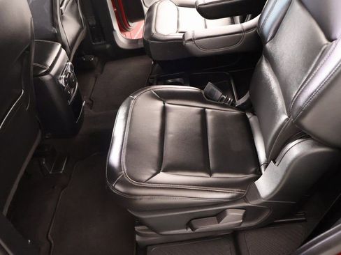 Used 2021 Ford Explorer XLT w/ Equipment Group 202A image 12