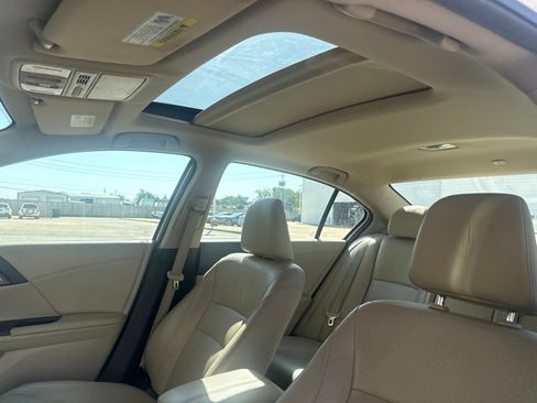 Used 2016 Honda Accord EX-L image 11