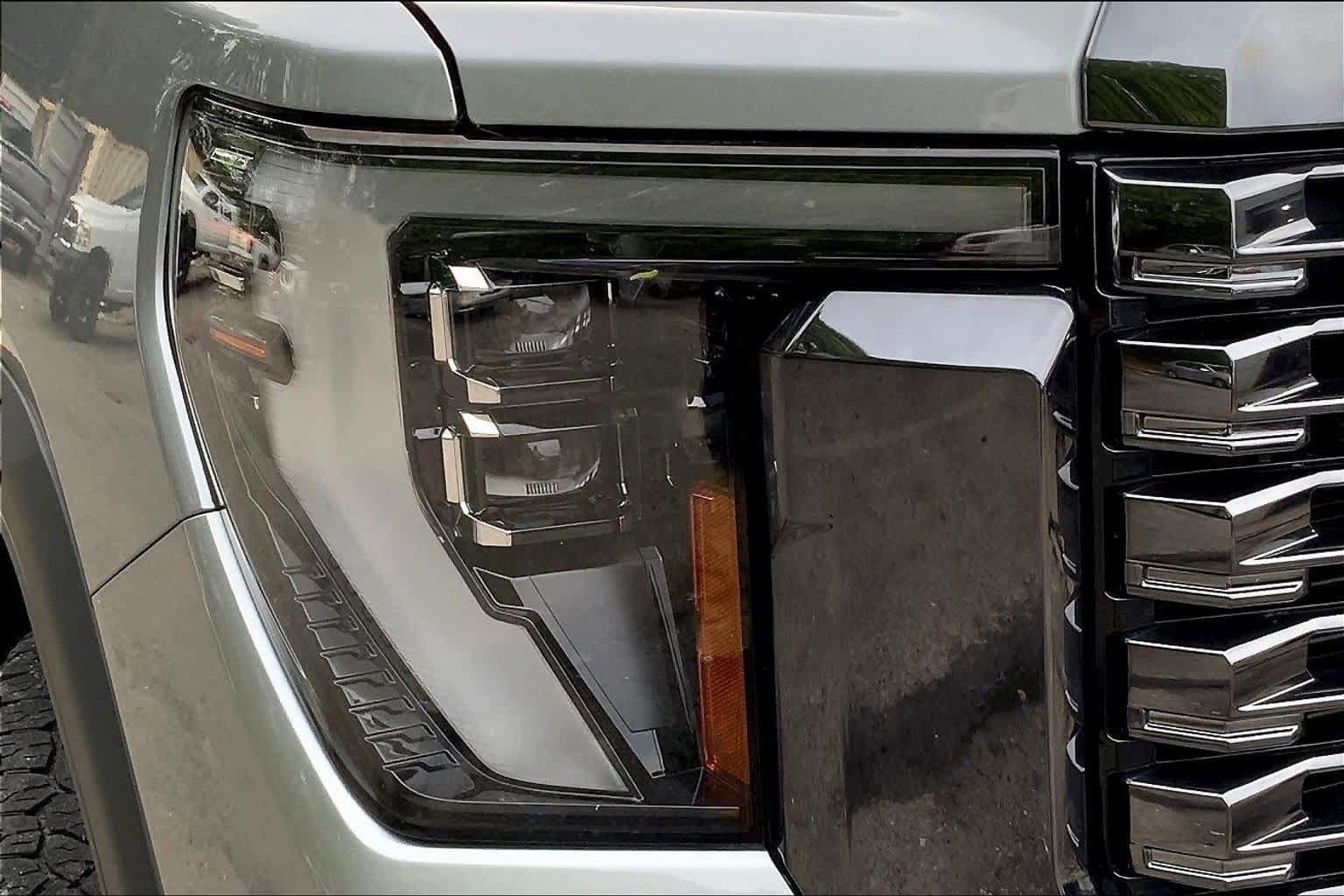 Used 2024 GMC Sierra 2500 Denali Ultimate AWD/4WD image 40