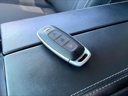 Certified 2026 Nissan Rogue S FWD image 33