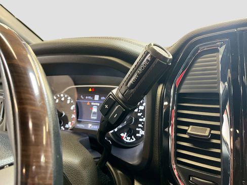 Used 2021 Nissan Titan Platinum Reserve w/ Moonroof Package AWD/4WD image 17