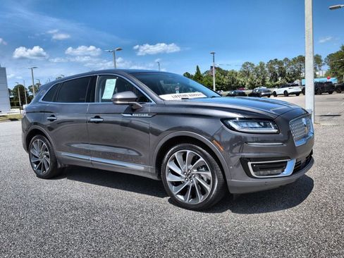 Used 2020 Lincoln Nautilus Reserve w/ Equipment Group 201A FWD image 3
