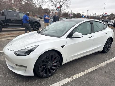 Used 2021 Tesla Model 3 Performance image 2