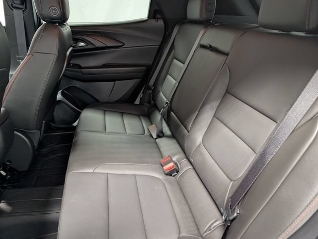 Used 2025 Chevrolet TrailBlazer RS w/ Convenience Package AWD/4WD image 14