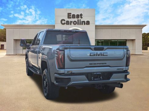 Used 2024 GMC Sierra 2500 AT4 w/ AT4 Premium Plus Package image 5
