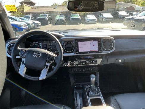 Used 2023 Toyota Tacoma Limited w/ Nightshade Package AWD/4WD image 11