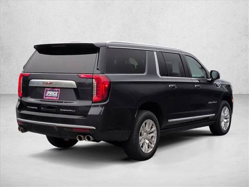 Used 2024 GMC Yukon XL Denali AWD/4WD image 5