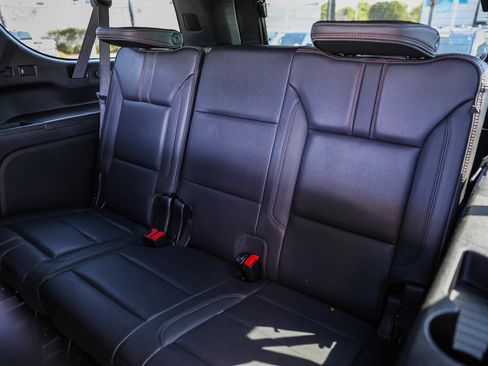 Used 2022 Chevrolet Suburban RST w/ Luxury Package AWD/4WD image 11