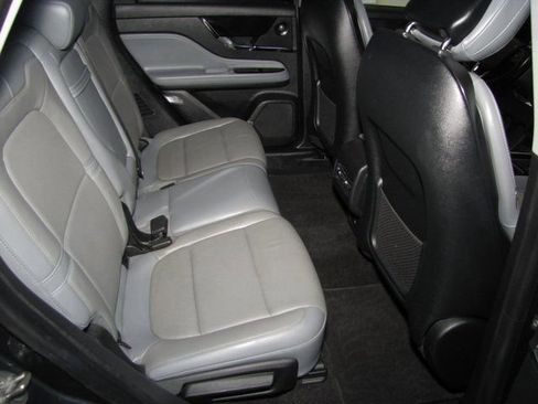 Used 2020 Lincoln Corsair Reserve FWD image 18