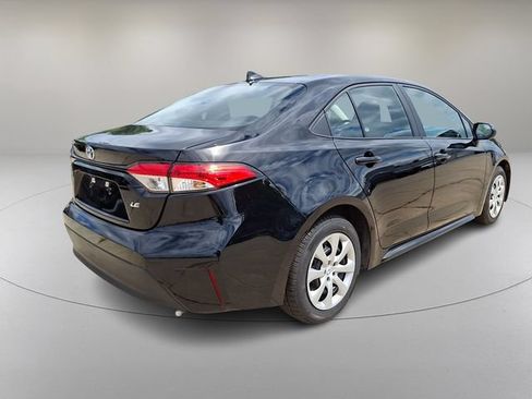 Used 2024 Toyota Corolla LE FWD image 11