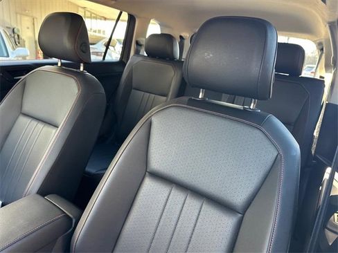 Used 2024 Volkswagen Tiguan Wolfsburg Edition image 19