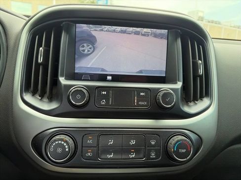 Used 2019 Chevrolet Colorado LT w/ LT Convenience Package RWD image 8