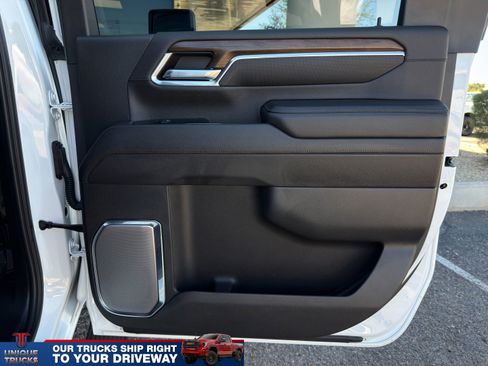 Used 2024 Chevrolet Silverado 3500 High Country w/ High Country Premium Package image 26