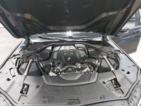 Used 2020 BMW 750i xDrive image 28