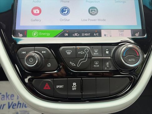 Used 2020 Chevrolet Bolt LT FWD image 7
